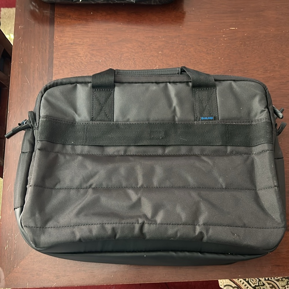 Dell EcoLoop Pro Briefcase - Picture 3 of 6